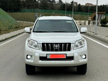 Toyota Land Cruiser Prado 2013