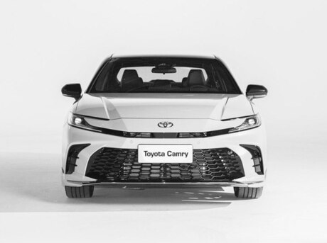 Toyota Camry 2025