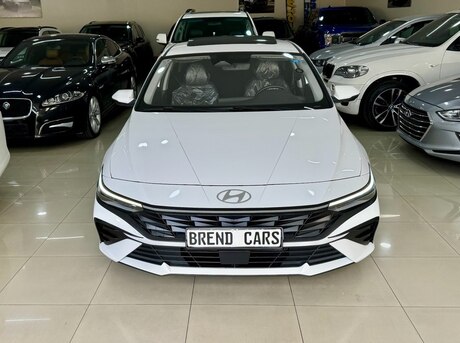 Hyundai Elantra 2024