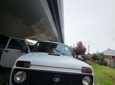 LADA (VAZ) Niva 2006