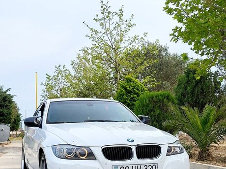 BMW 320 2010