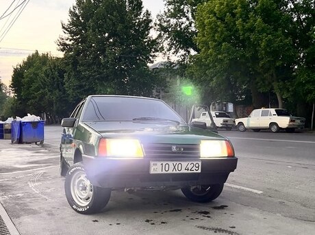 LADA (VAZ) 21099 1998