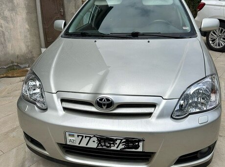 Toyota Corolla 2004