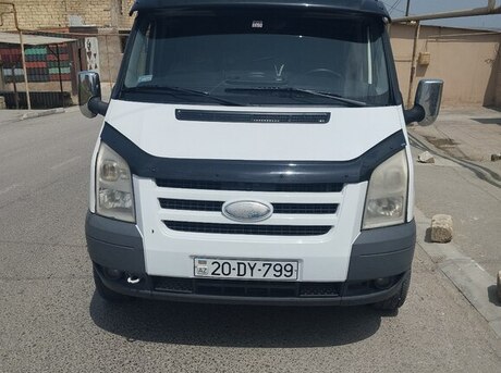 Ford Transit 2011