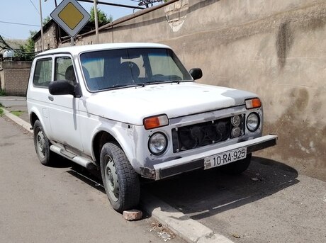 LADA (VAZ) Niva 2006