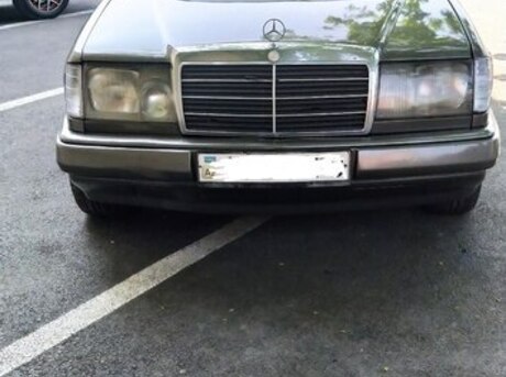 Mercedes C 250 1990