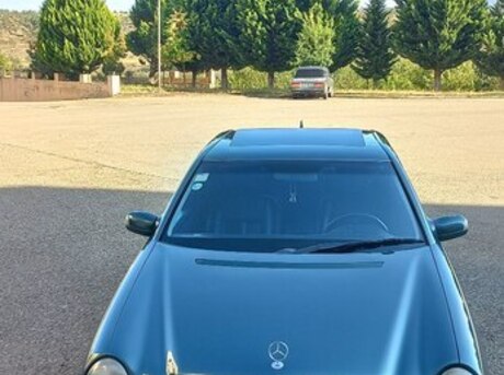 Mercedes E 240 1999