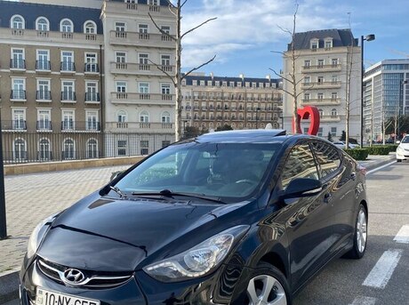 Hyundai Elantra 2013