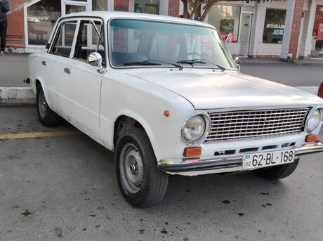 LADA (VAZ) 21013 1984