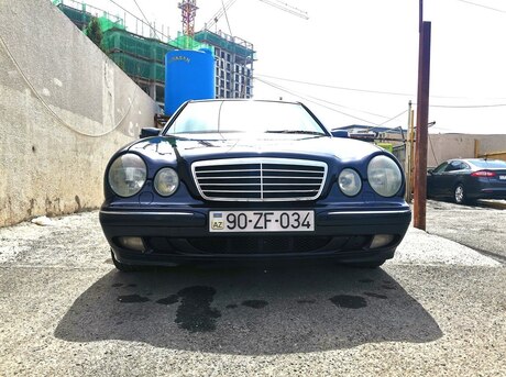 Mercedes E 240 2000