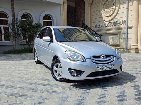 Hyundai Accent 2010