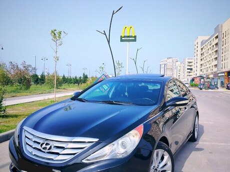 Hyundai Sonata 2010