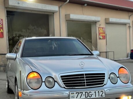 Mercedes E 270 2000