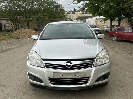 Opel Astra 2007
