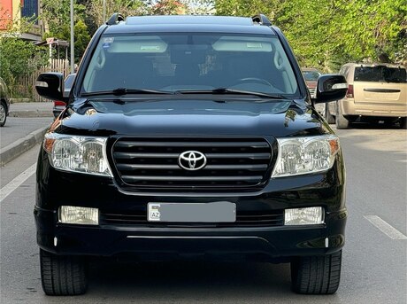 Toyota Land Cruiser 2011