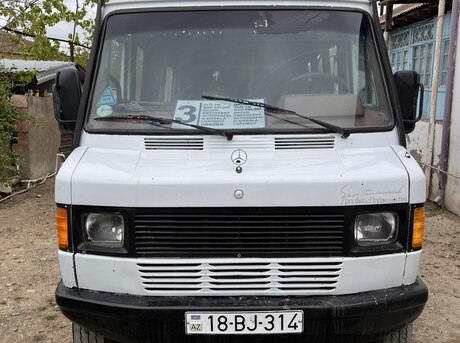 Mercedes 408 D 1992