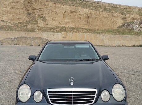 Mercedes E 270 2000