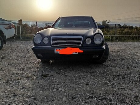 Mercedes E 240 1998