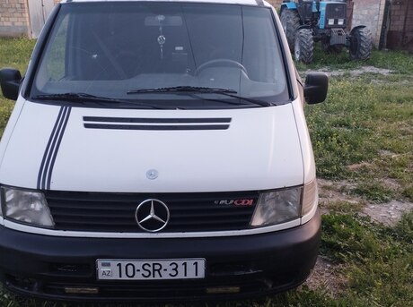 Mercedes Vito 2000