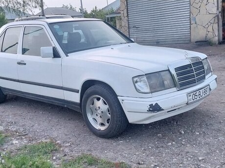 Mercedes E 200 1987