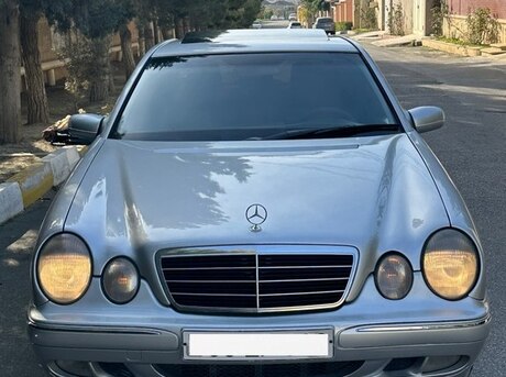 Mercedes E 220 d 2001