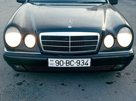 Mercedes E 280