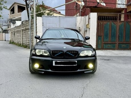 BMW 320 2004
