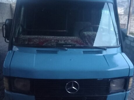 Mercedes 208 D 1993