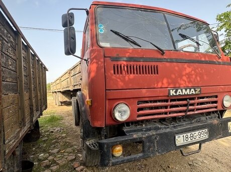 KamAz  1990