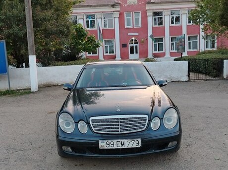 Mercedes E 220 d 2002