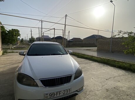 Daewoo Gentra 2013