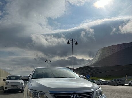 Toyota Camry 2012