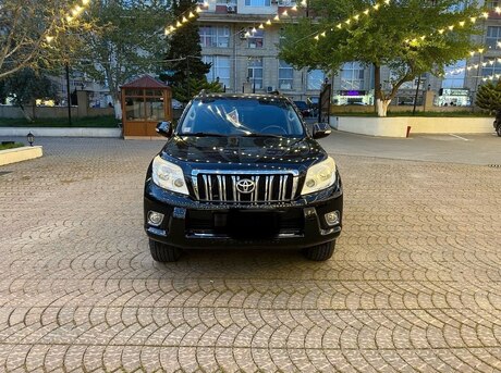 Toyota Land Cruiser Prado 2011