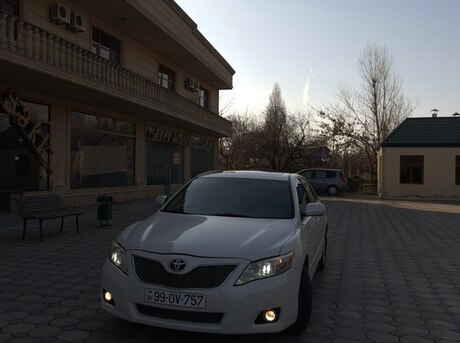 Toyota Camry 2011