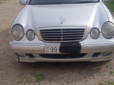 Mercedes E 220 d 2001