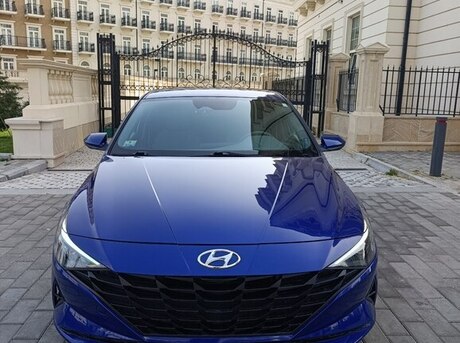 Hyundai Elantra 2022