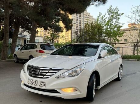 Hyundai Sonata 2010