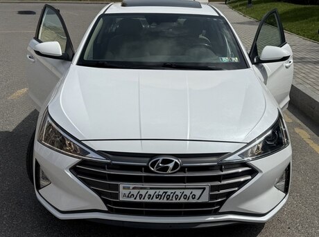 Hyundai Elantra 2019