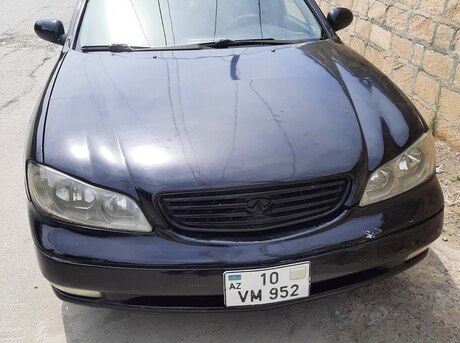 Infiniti  2001