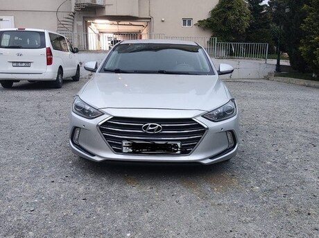 Hyundai Elantra 2016