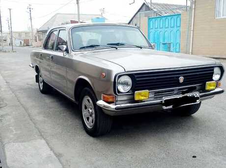 GAZ 24 1990