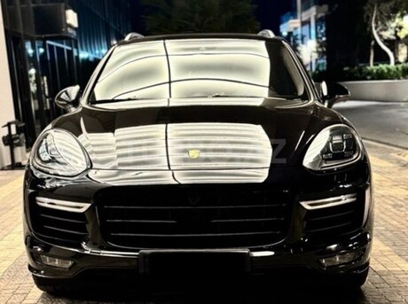 Porsche Cayenne GTS