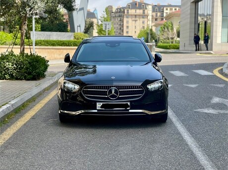 Mercedes E 300 e