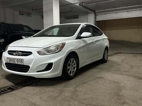 Hyundai Accent 2012