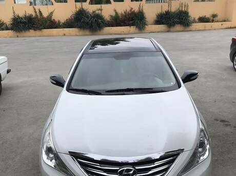 Hyundai Sonata 2010