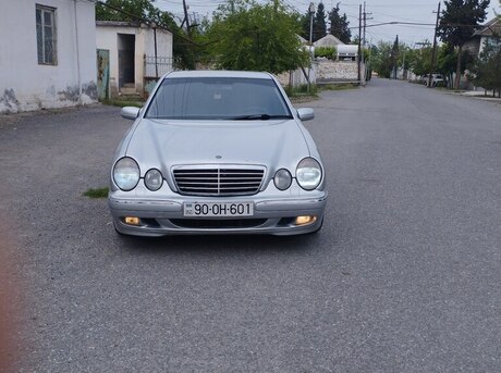 Mercedes E 240 2000