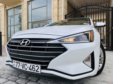 Hyundai Elantra 2020