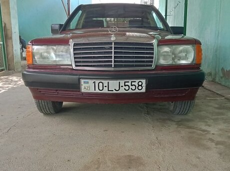 Mercedes 190 1990