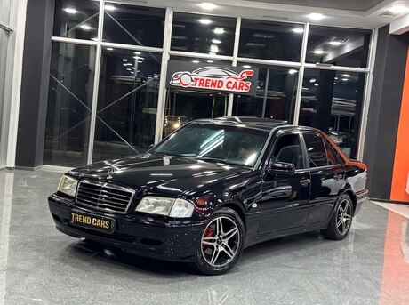 Mercedes C 180