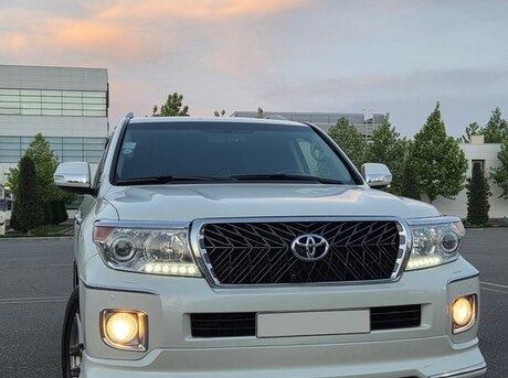 Toyota Land Cruiser 2013